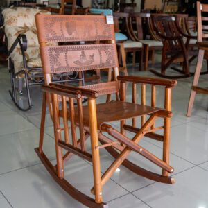 Silla Mecedora en Cuero Pequeña