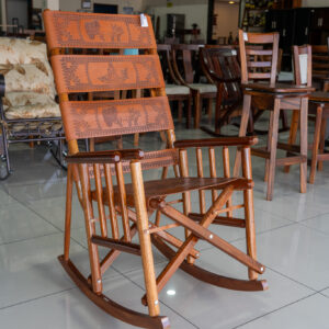 Silla Mecedora Alta en Cuero