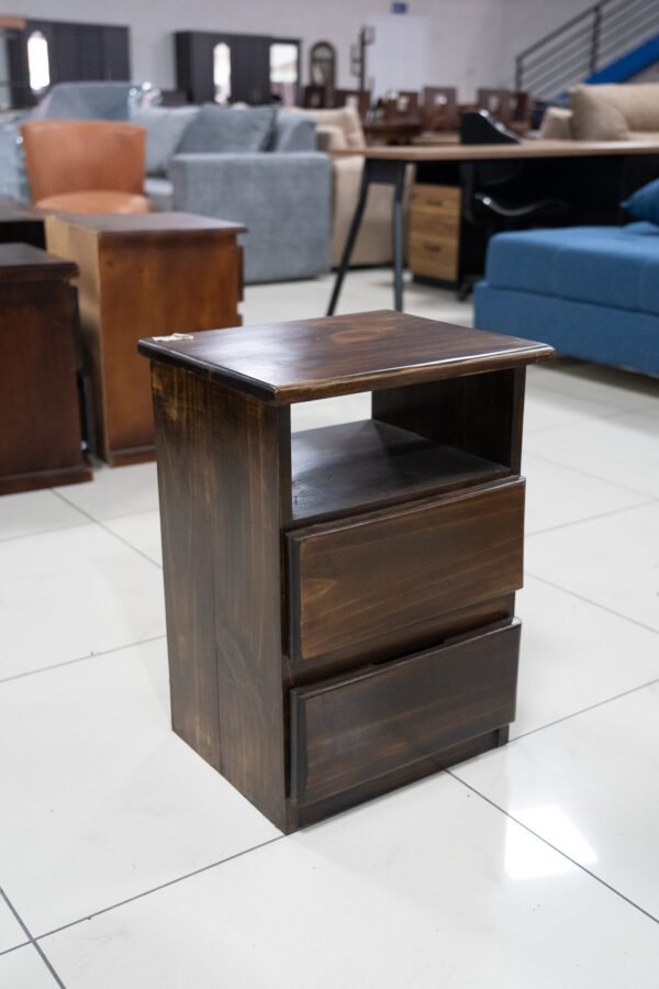 Mesa de Noche en Pino