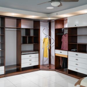 Metro lineal Closet de Laurel personalizado